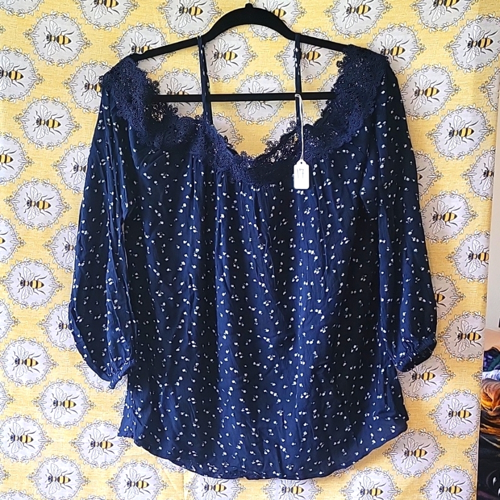 Daytrip, Large, Cold Shoulder Fashion Top, Navy